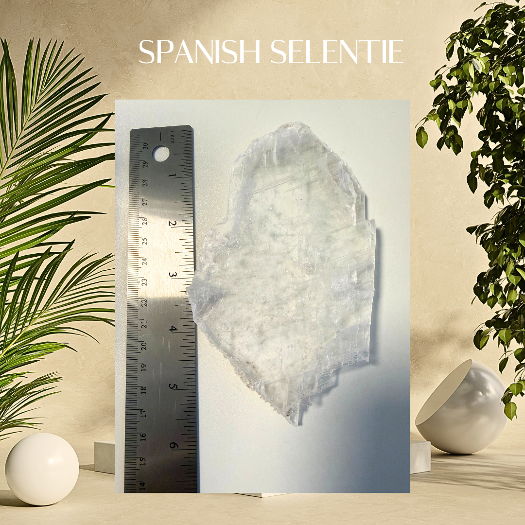 Spanish Selenite (M16)