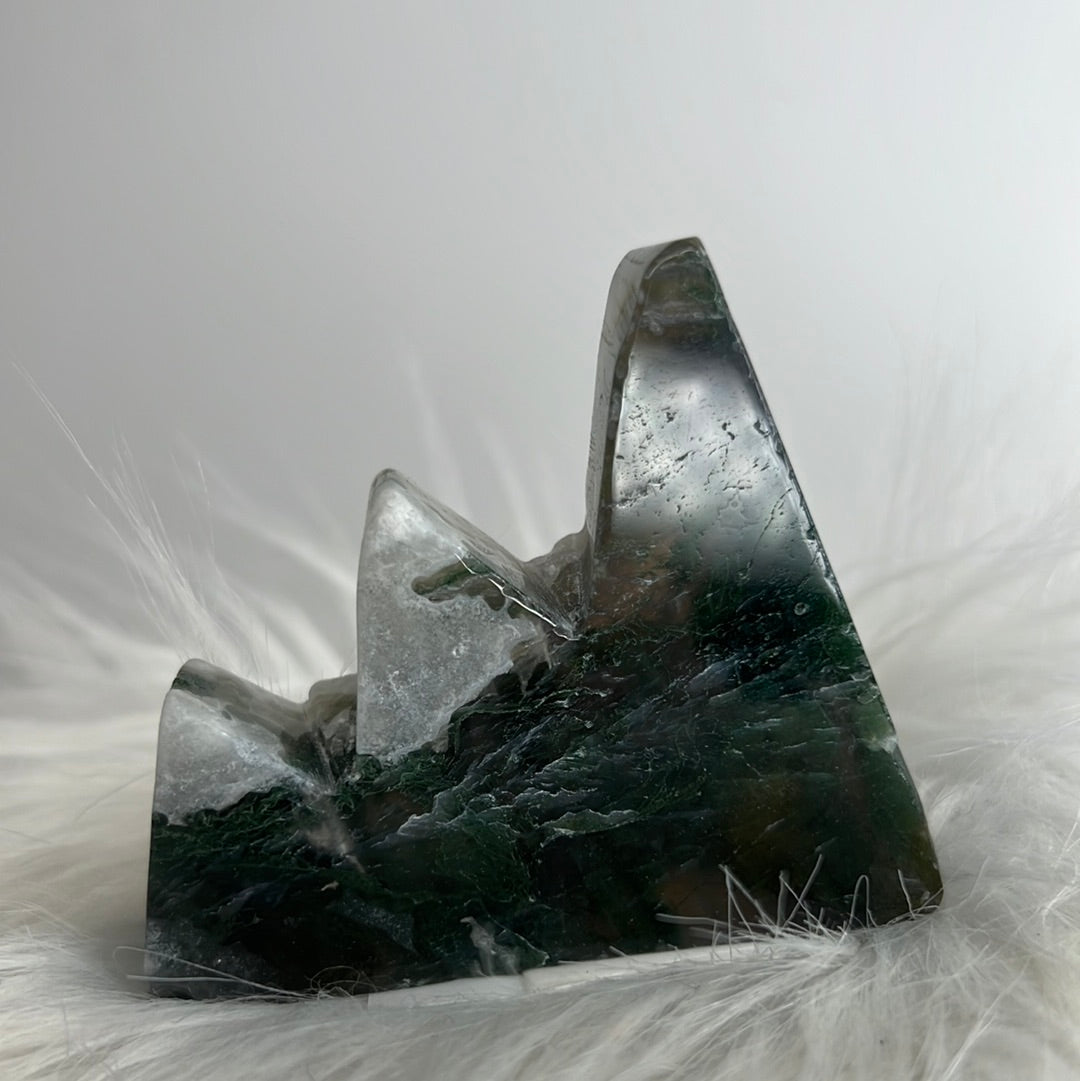 Moss Agate Mountain (D25)