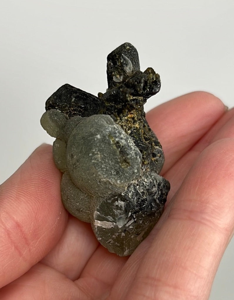 Prehnite with Epidote (M32)