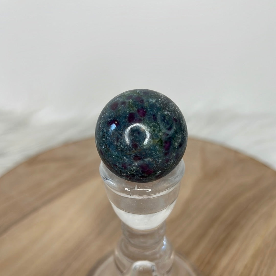 Ruby in Kyanite Sphere (M22)