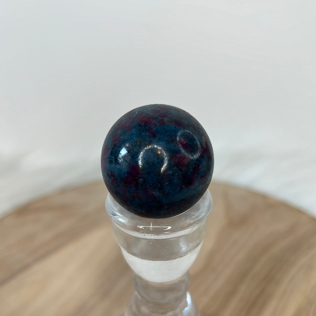 Ruby in Kyanite Sphere (O22)