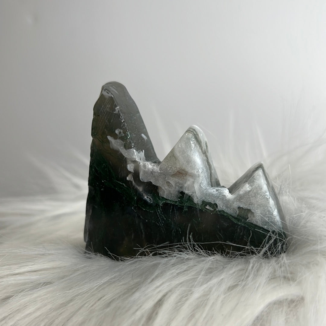 Moss Agate Mountain (D25)