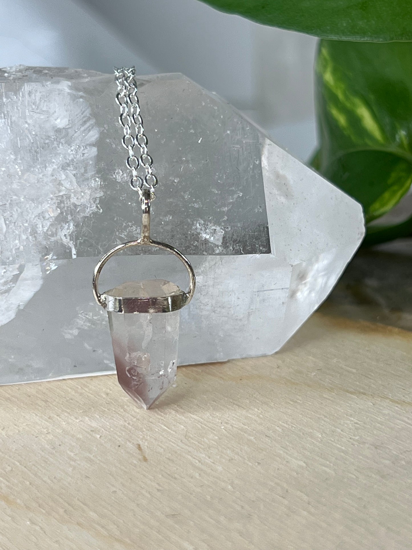 Lithium included Quartz Pendant (D48)