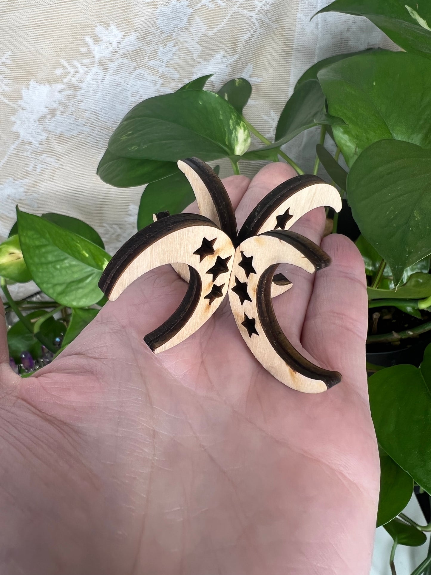Interlocking Moon Sphere Stand