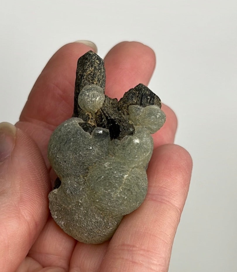 Prehnite with Epidote (M32)