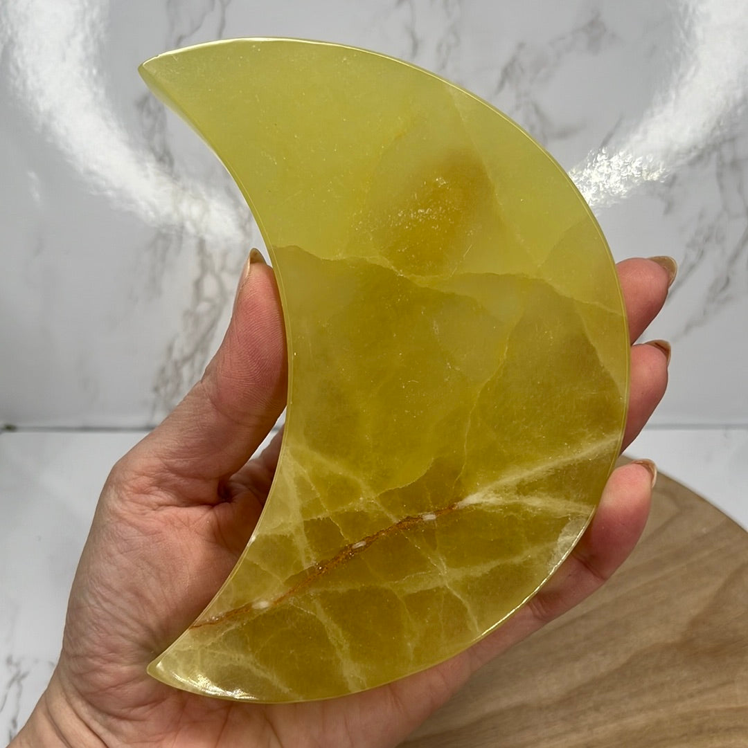 Lemon Calcite Moon (A65)