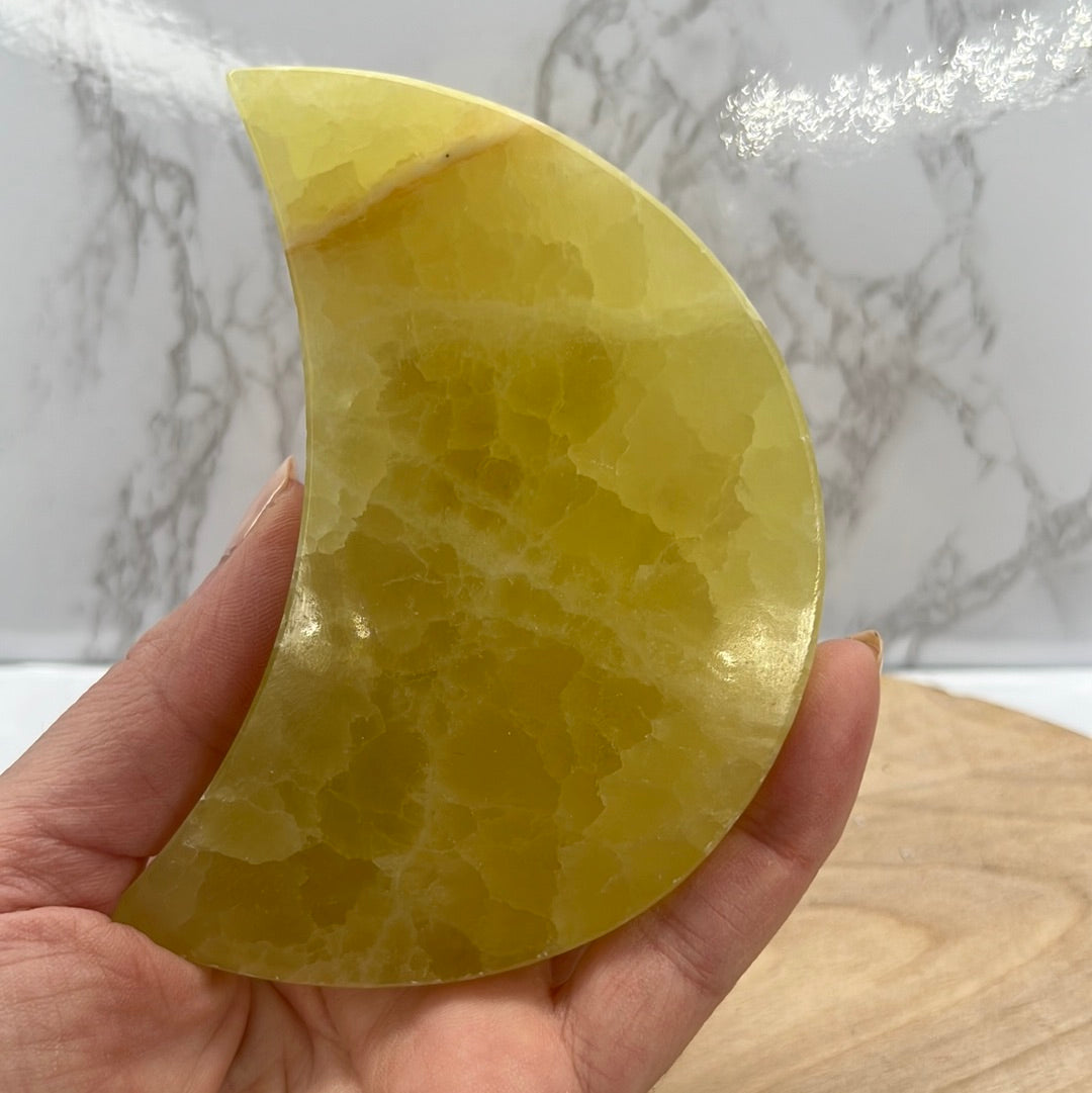 Lemon Calcite Moon (B40)