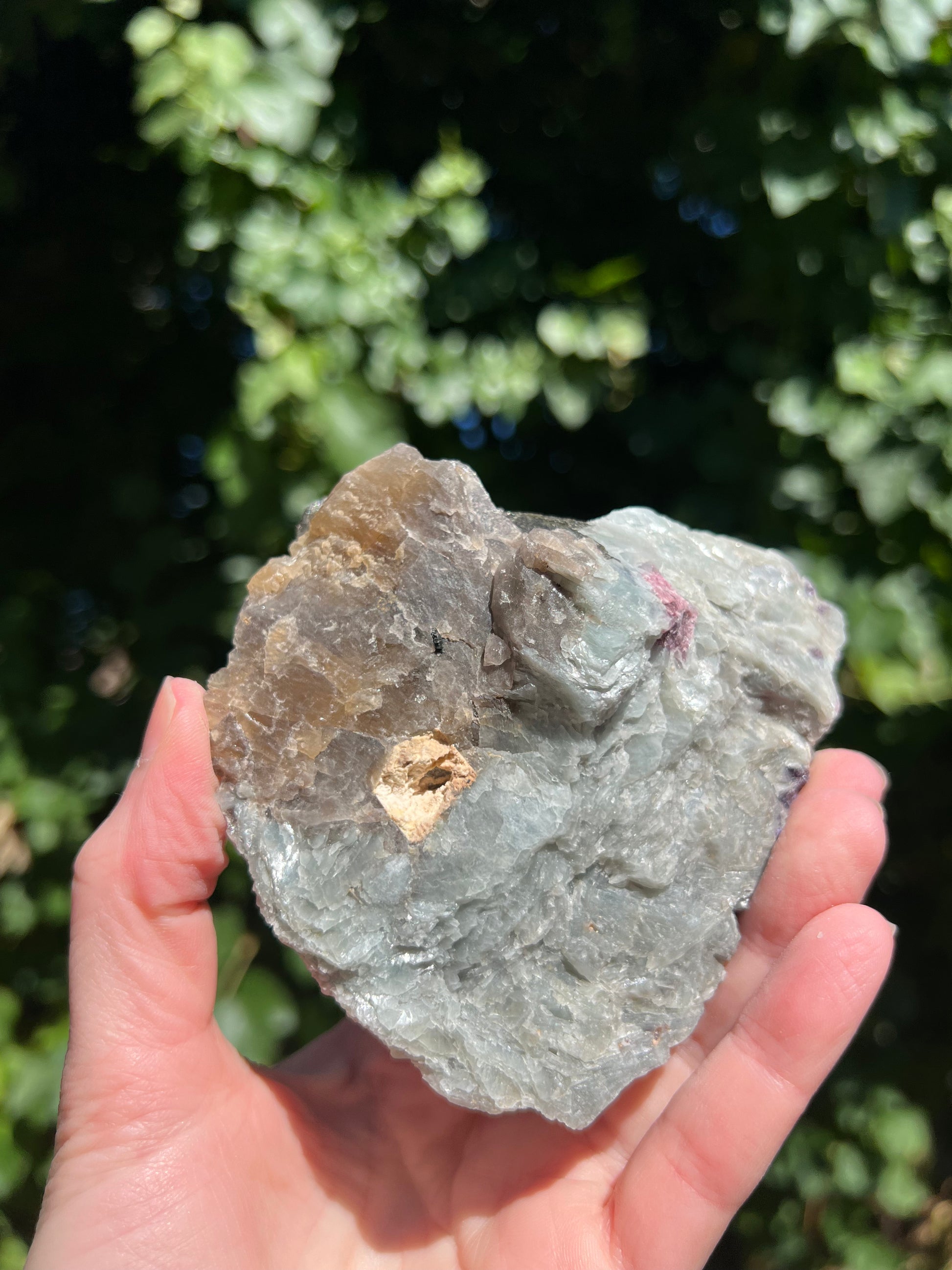 citrine-mixed-mineral-specimen-001