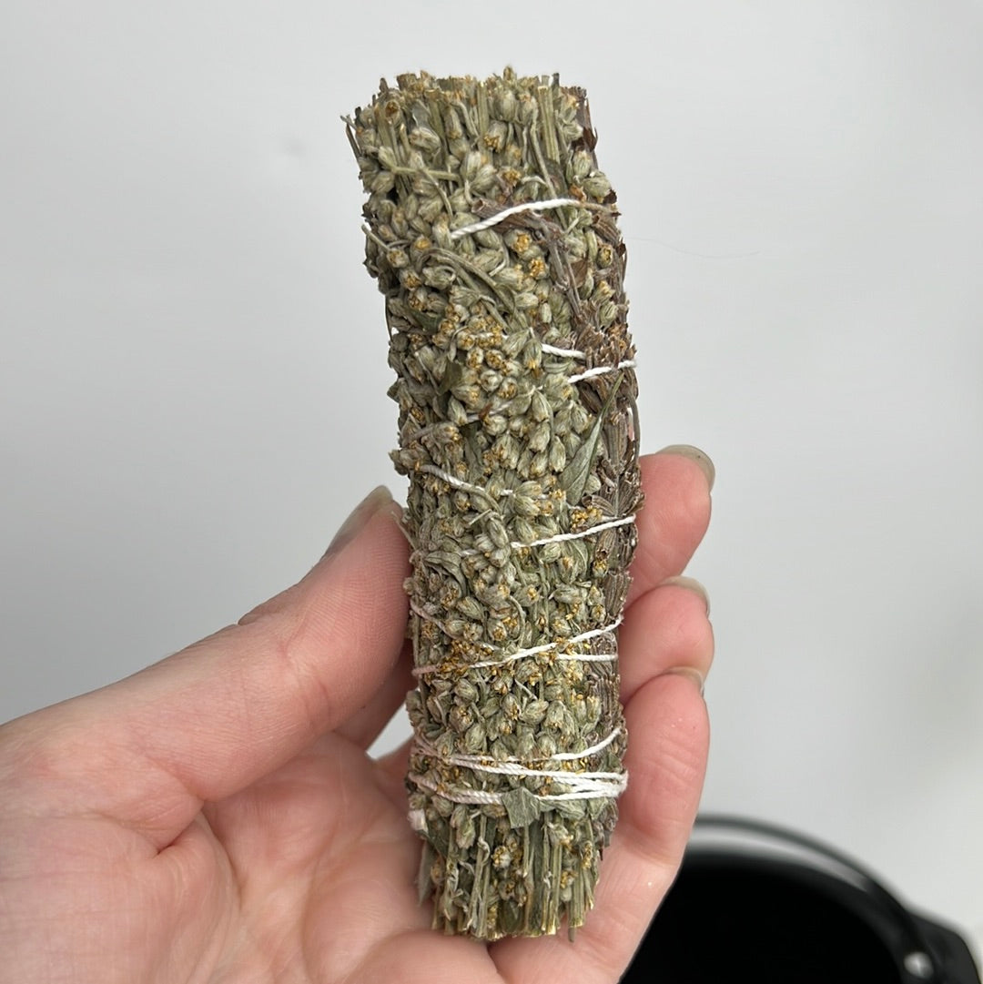 witchcraft-altar-cauldron-kit